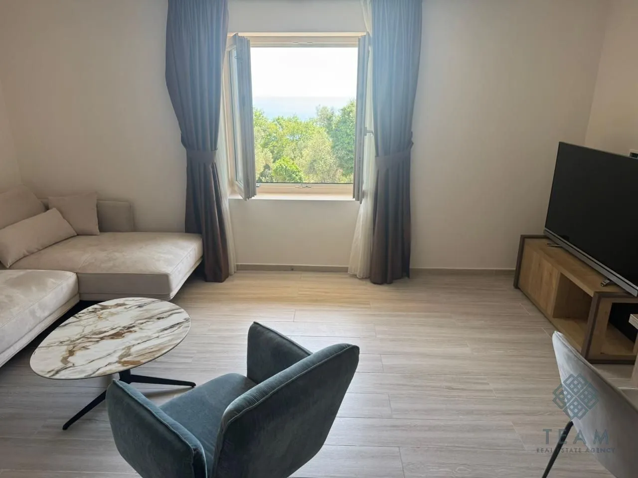 Rent, one bedroom apartment, 50m², Reževići, Budva