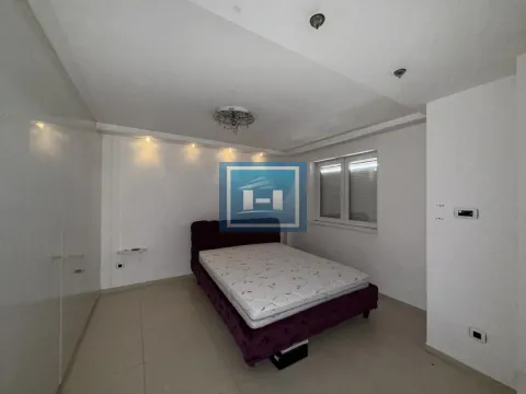 Prodaja, trosoban stan, 105m², Centar, Jagodina - image 9