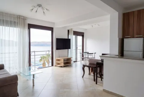 Sale, three bedroom apartment, 68m², Rafailovići, Budva - image 4
