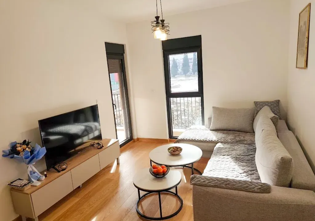 Izdavanje, jednosoban stan, 45m², City Kvart, Podgorica