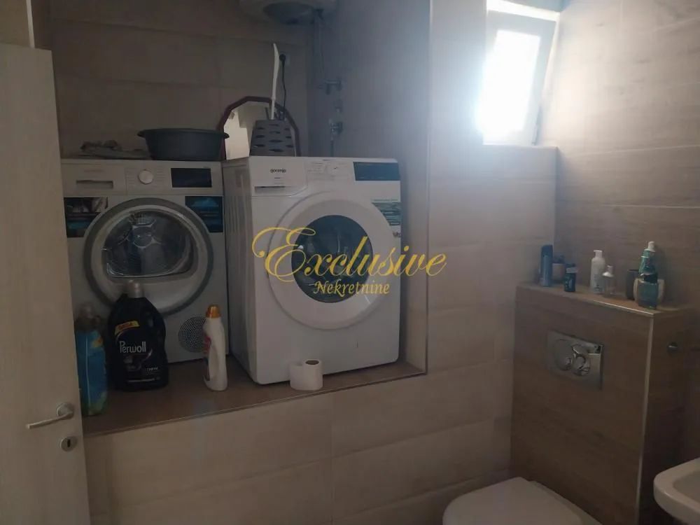 Prodaja, četvorosoban stan, 77m², Lekino Brdo, Voždovac Sve Podlokacije