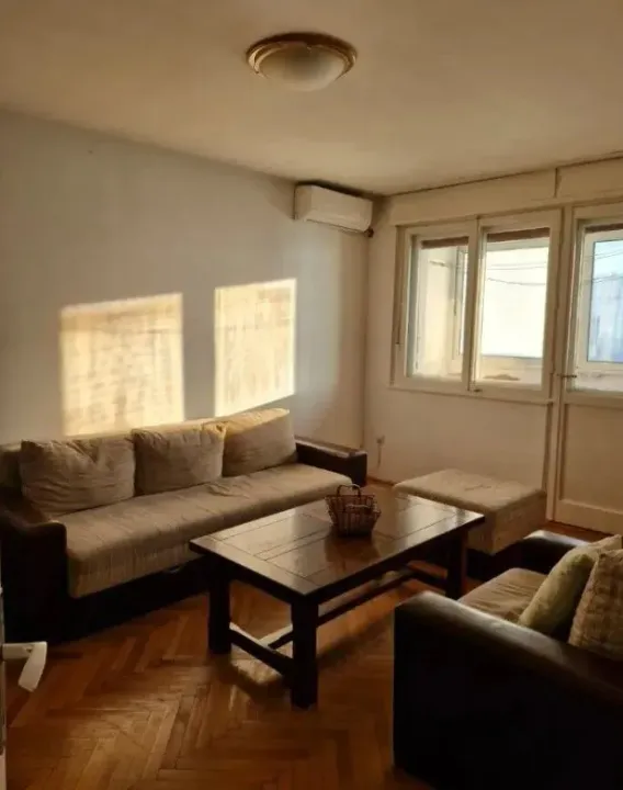 Izdavanje, jednosoban stan, 58m², Preko Morače, Podgorica