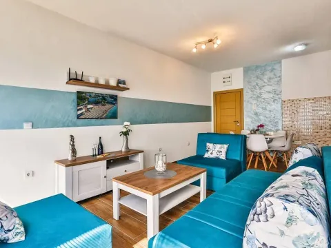 Rent, one bedroom apartment, 38m², Sutomore, Bar - image 11