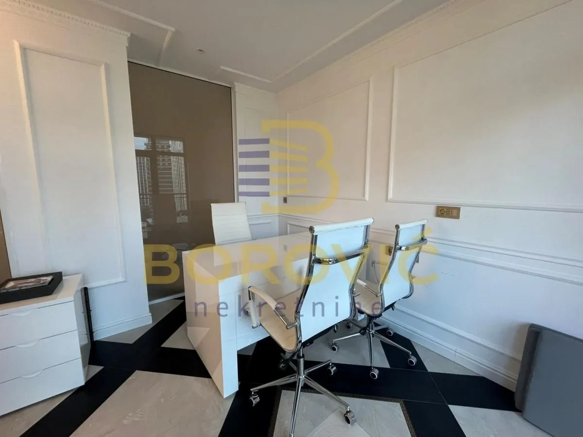 Prodaja, četvorosoban stan, 118m², Savski Venac, Beograd