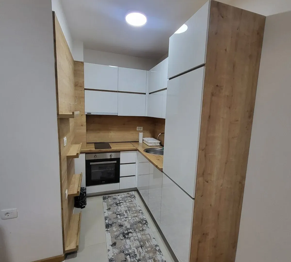 Izdavanje, jednosoban stan, 35m², Stara Varoš, Podgorica