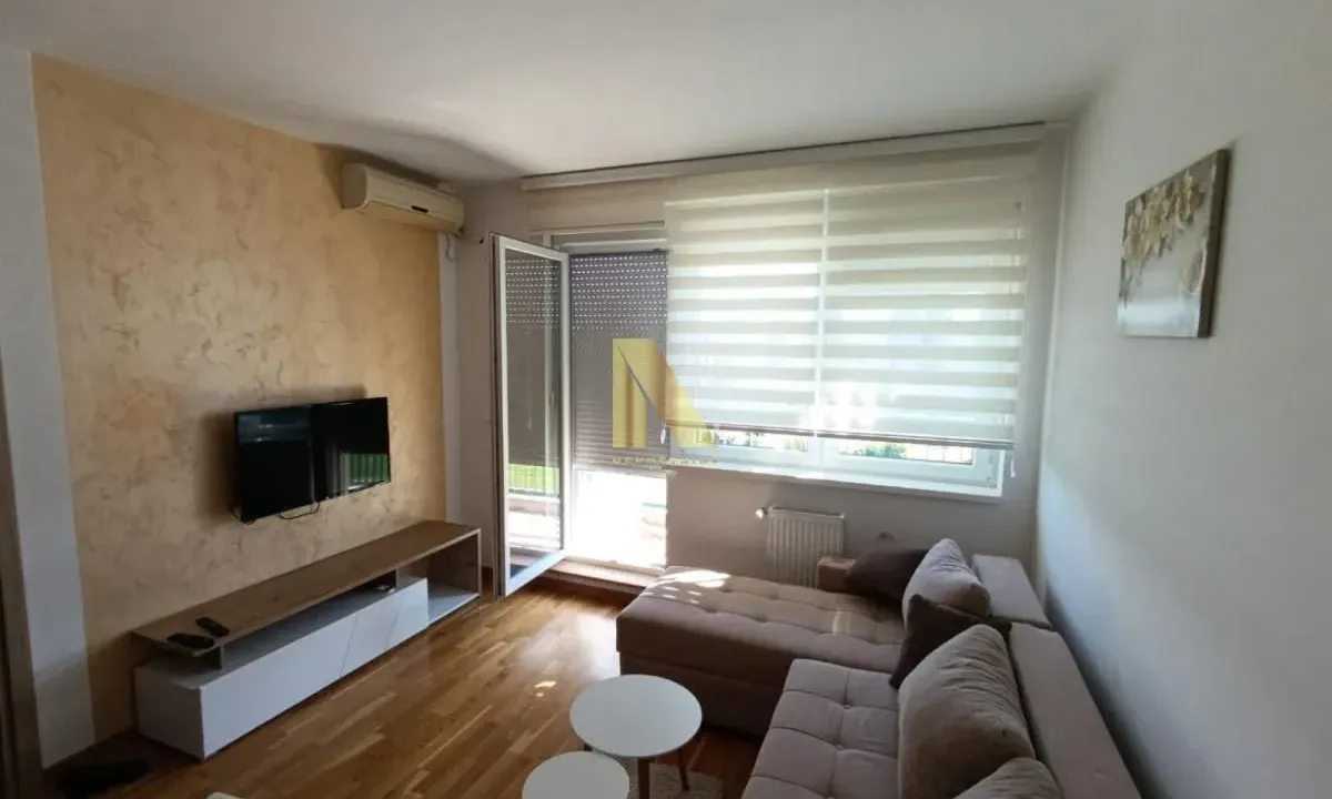 Izdavanje, jednosoban stan, 37m², Jugovićevo, Novi Sad Sve Podlokacije