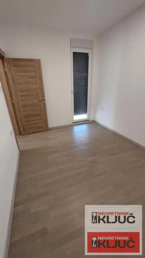 Prodaja, četvorosoban stan, 78m², Sremska Kamenica, Petrovaradin