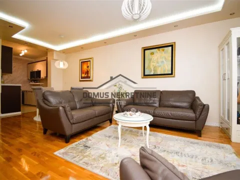 Izdavanje, dvosoban stan, 90m², Preko Morače, Podgorica - image 3