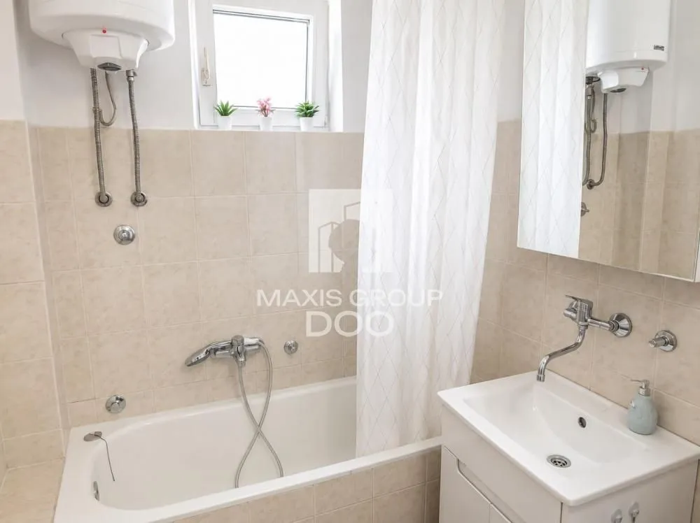 Rent, three bedroom apartment, 80m², Savski Venac, Beograd