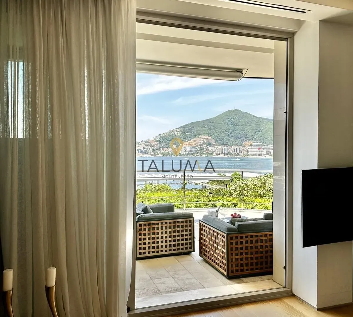 Prodaja, dvosoban stan, 159m², Centar, Budva