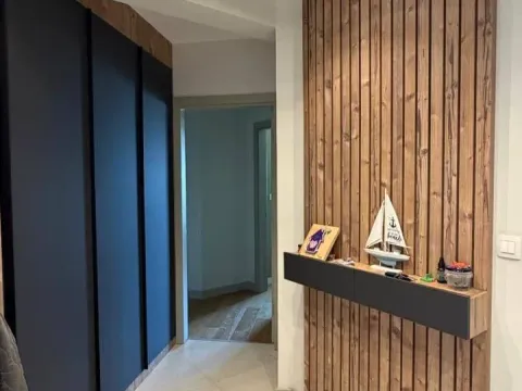 Prodaja, trosoban stan, 112m², Centar, Bar - image 7