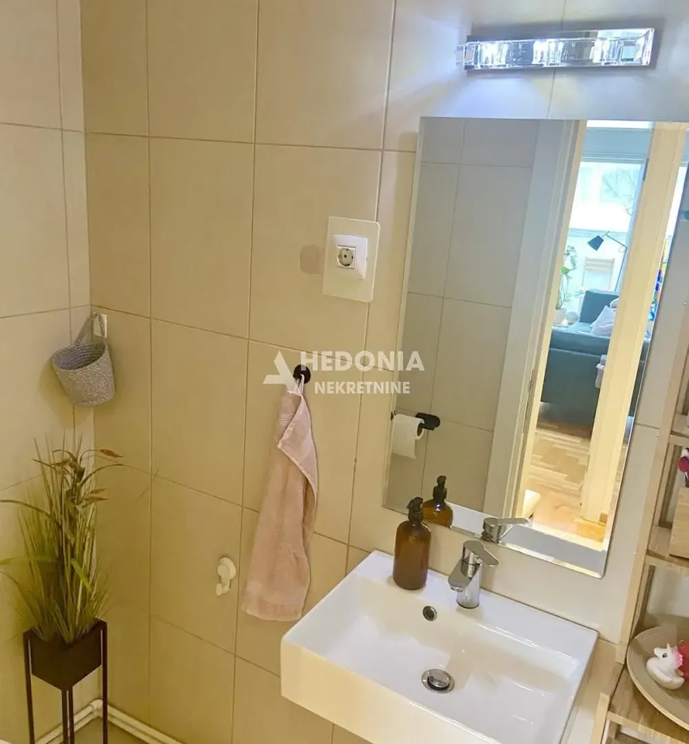 Prodaja, trosoban stan, 76m², Gradska Bolnica, Zvezdara Sve Podlokacije