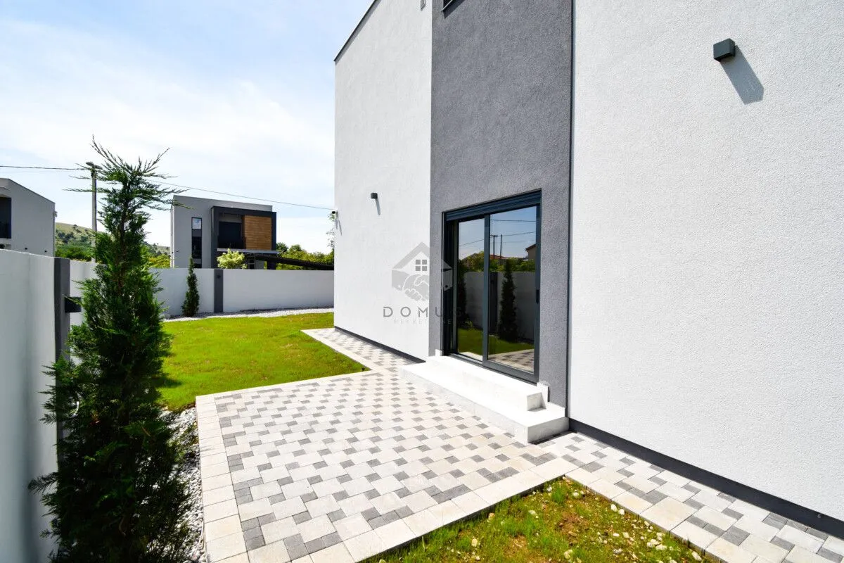 Prodaja, kuća, 154m², Dahna, Podgorica