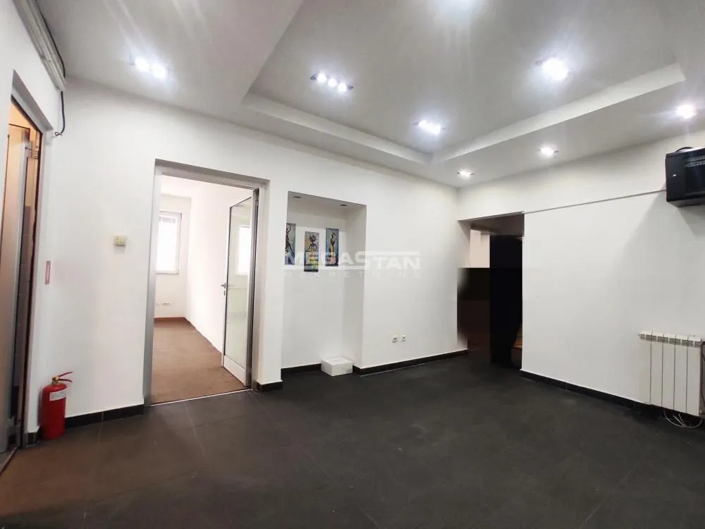 Rent, office space, 128m², Stari Grad, Beograd