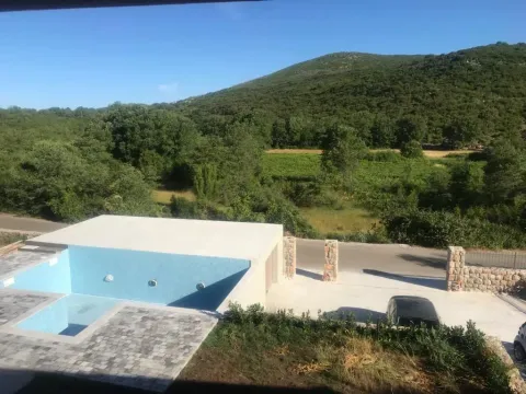 Prodaja, stan, 200m², Blok 6, Podgorica - image 9