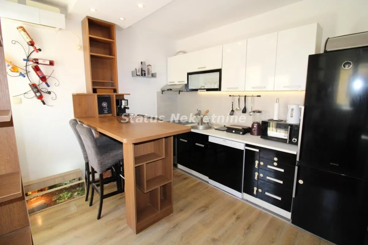 Prodaja, jednosoban stan, 33m², Sajmište, Novi Sad
