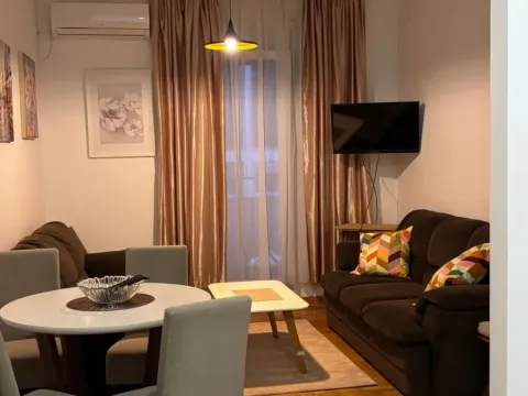 Izdavanje, jednosoban stan, 50m², Kava, Tivat - image 4