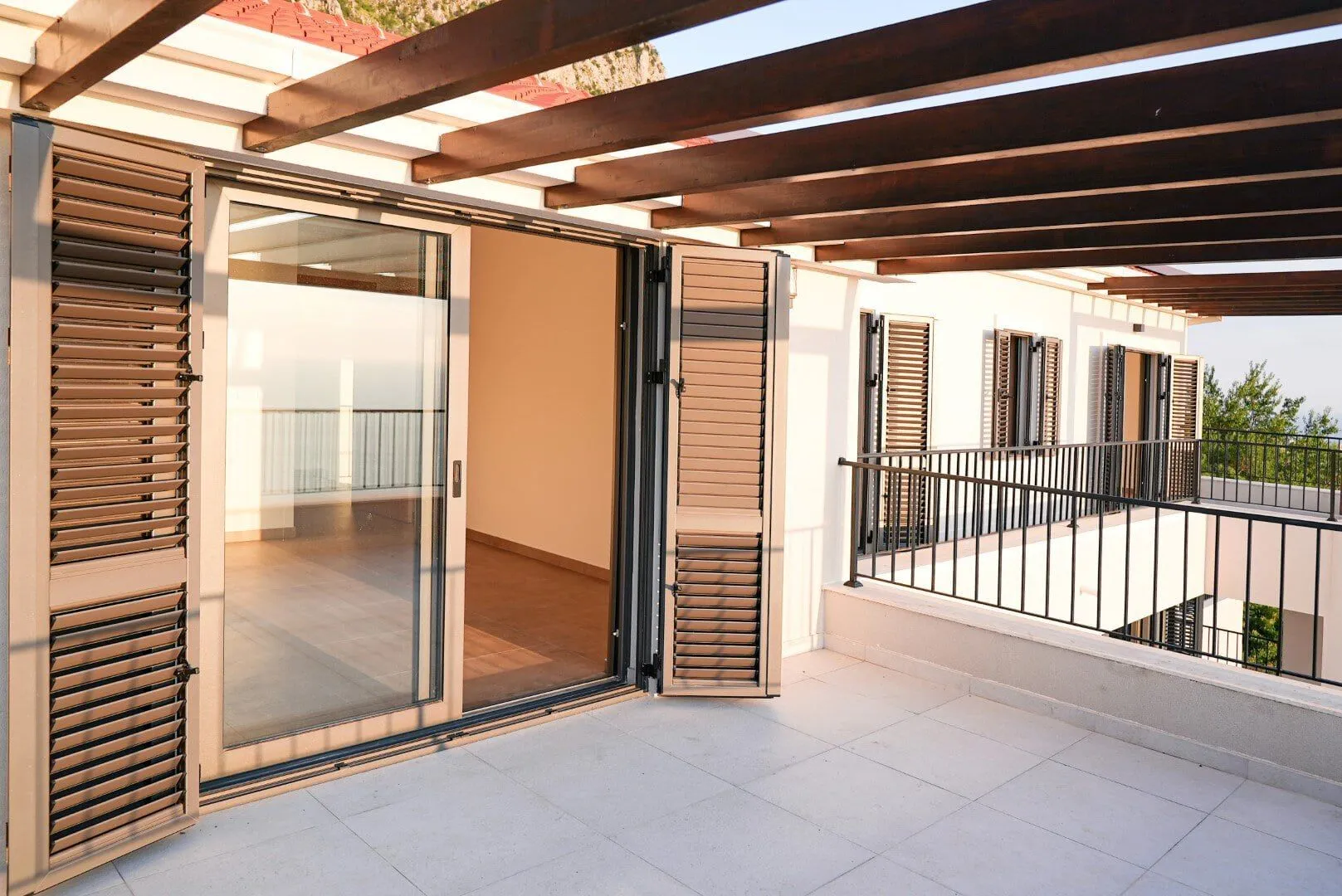 Sale, house, 420m², Blizikuće, Budva
