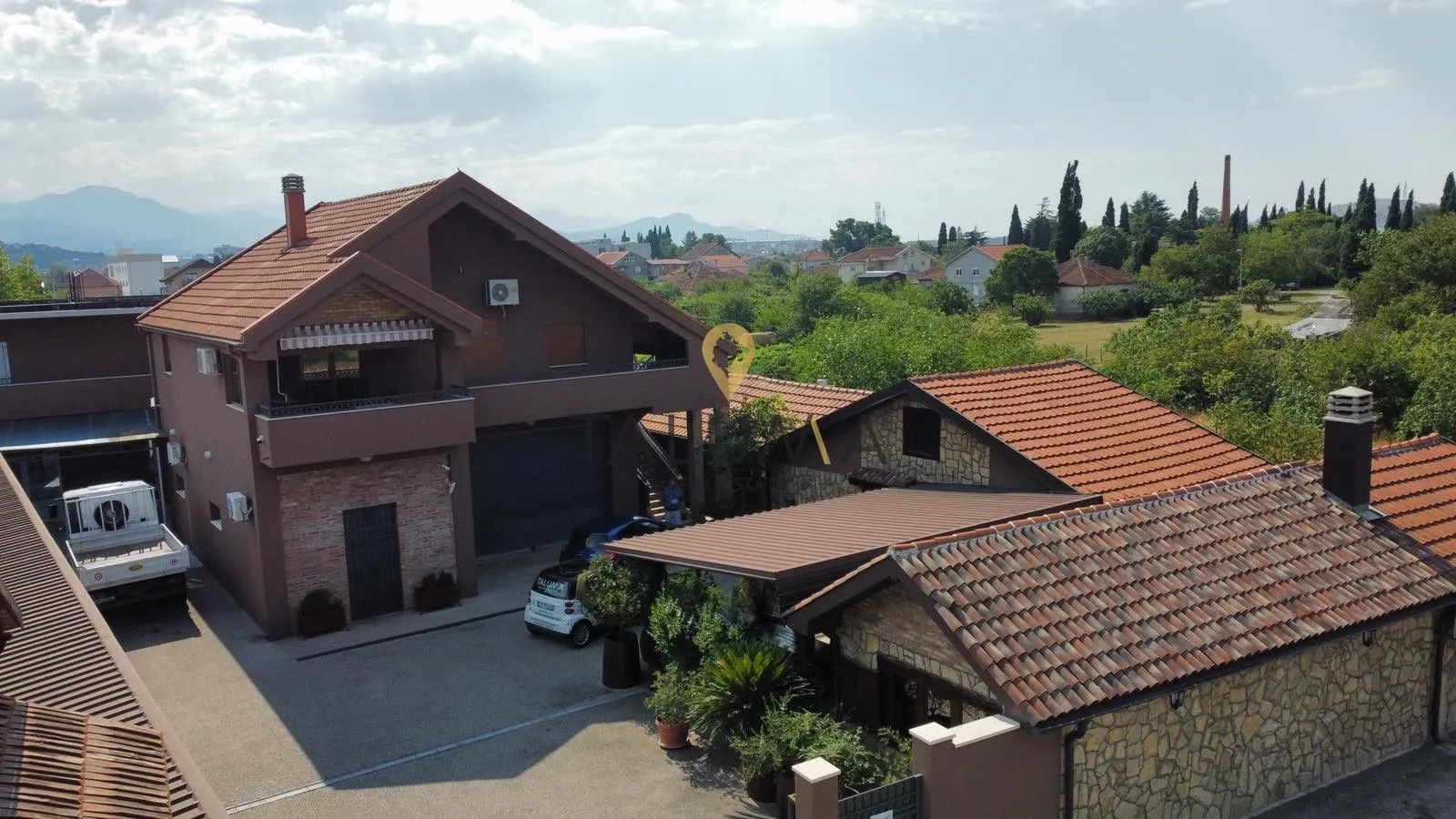 Sale, house, 1150m², Tološi, Podgorica