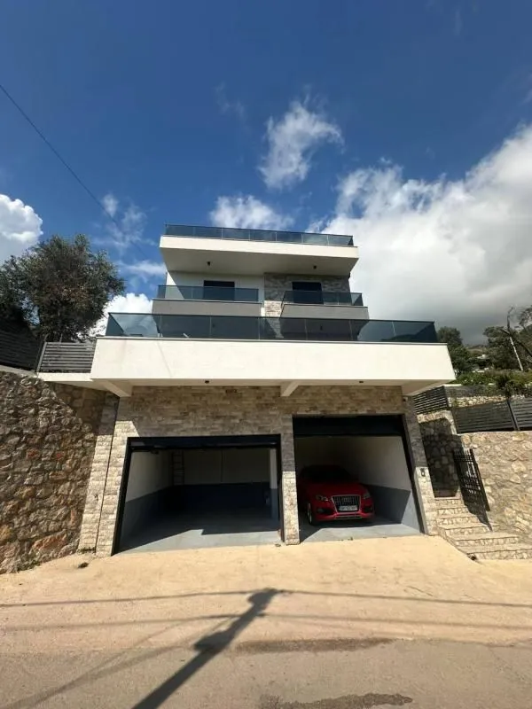 Sale, house, 130m², Bar, Crna Gora