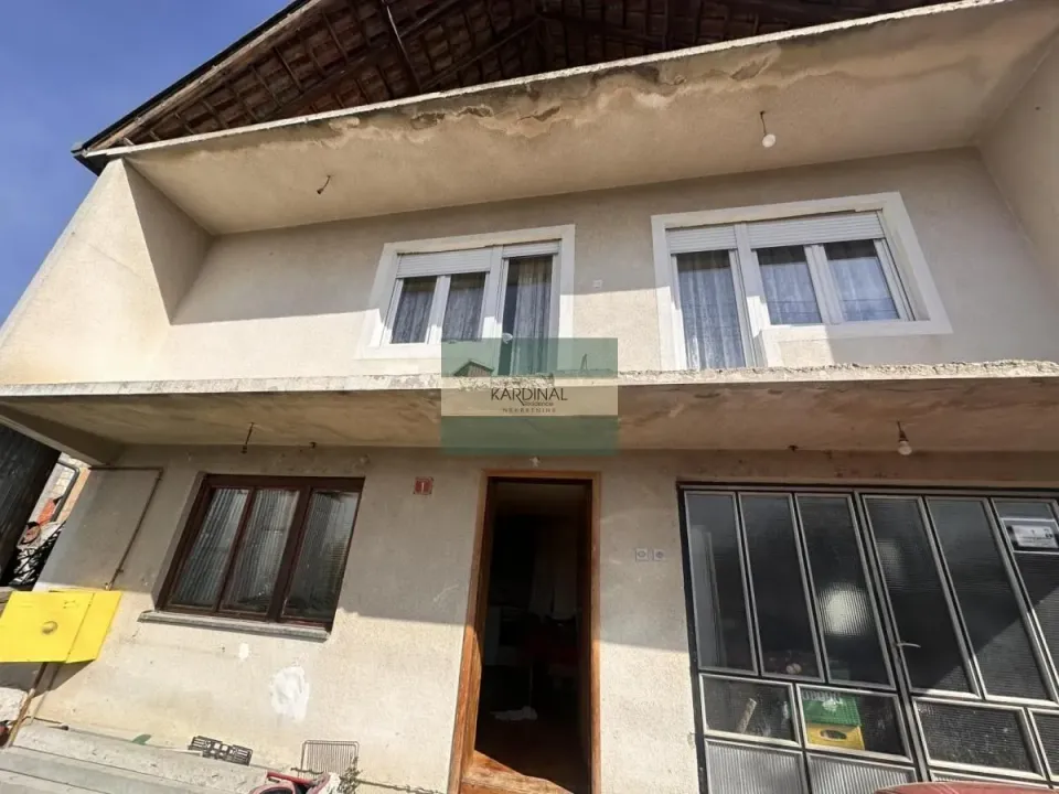 Prodaja, kuća, 182m², Grošnica, Kragujevac
