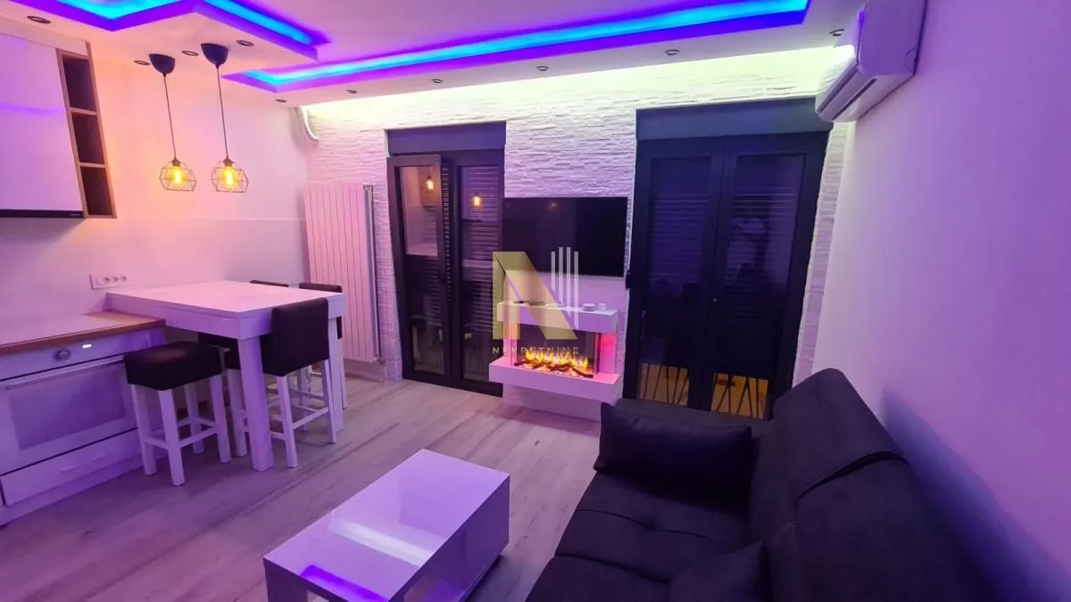 Izdavanje, dvosoban stan, 45m², Bulevar Oslobodjenja, Novi Sad Sve Podlokacije