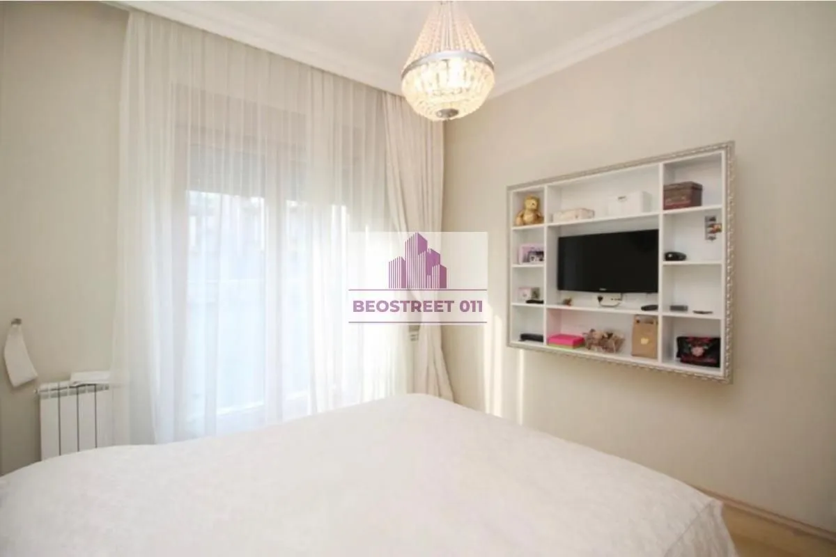 Izdavanje, stan, 146m², Dedinje Sve Podlokacije, Beograd