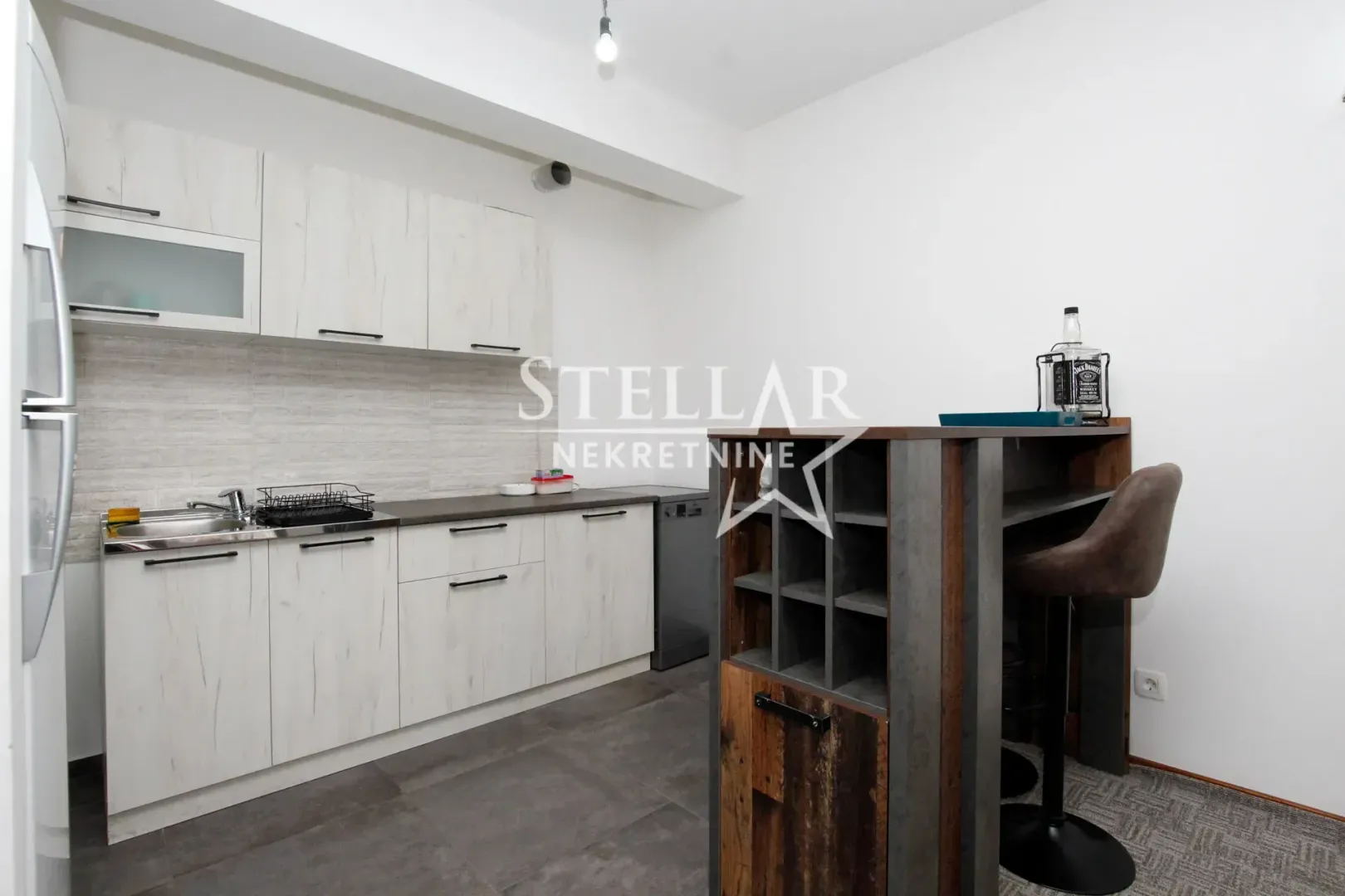 Rent, office space, 70m², Master Kvart, Podgorica