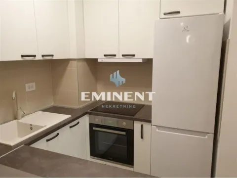 Izdavanje, dvosoban stan, 42m², Zemun Gornji Grad, Zemun Sve Podlokacije - image 4