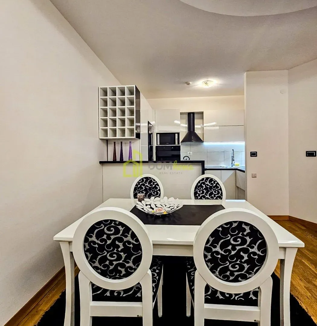 Rent, one bedroom apartment, 54m², City Kvart, Podgorica
