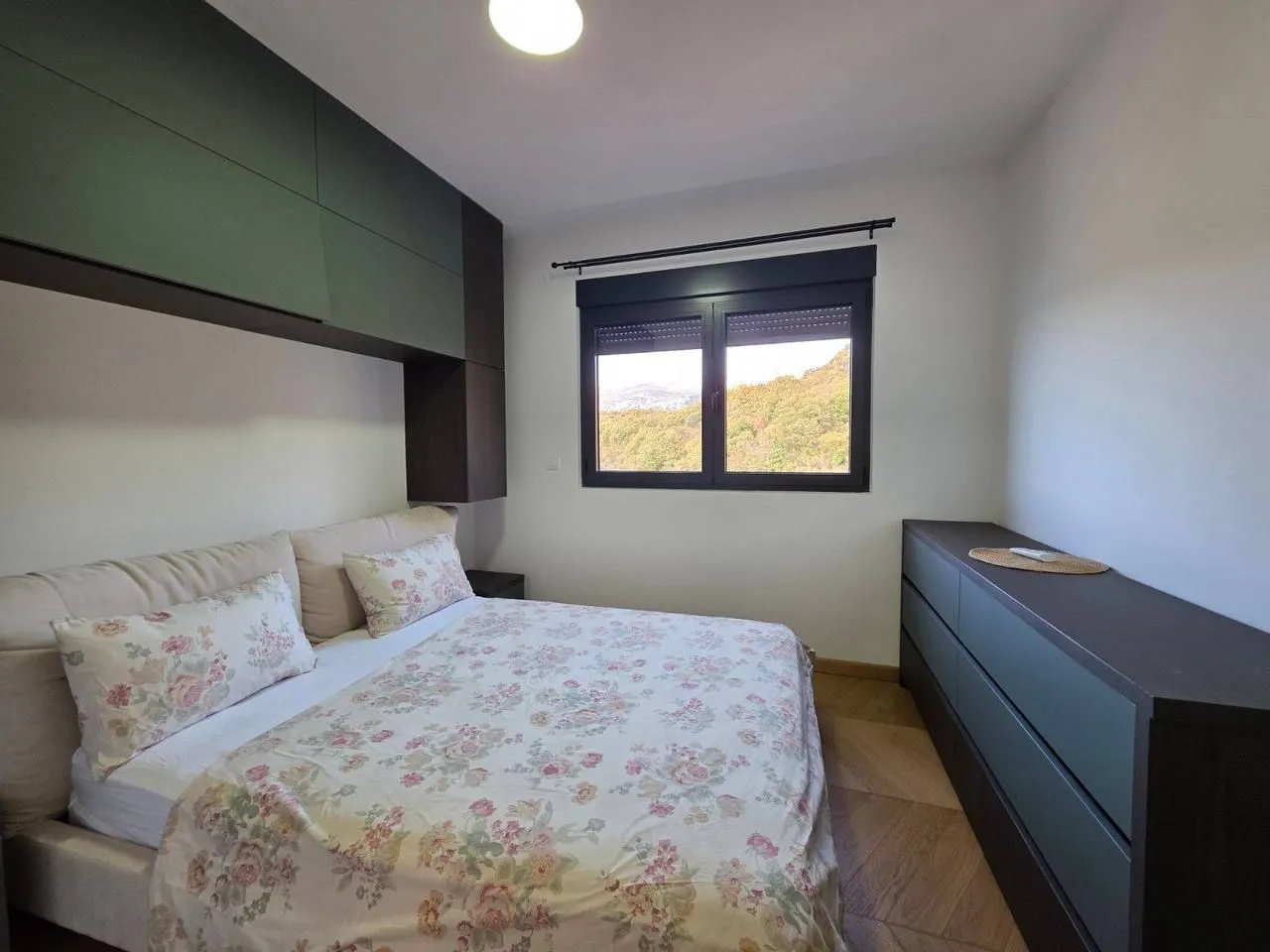 Prodaja, trosoban stan, 90m², Blizikuće, Budva