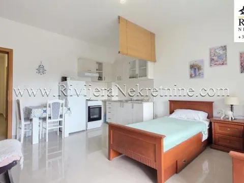 Sale, one bedroom apartment, 42m², Đenovići, Herceg Novi - image 2