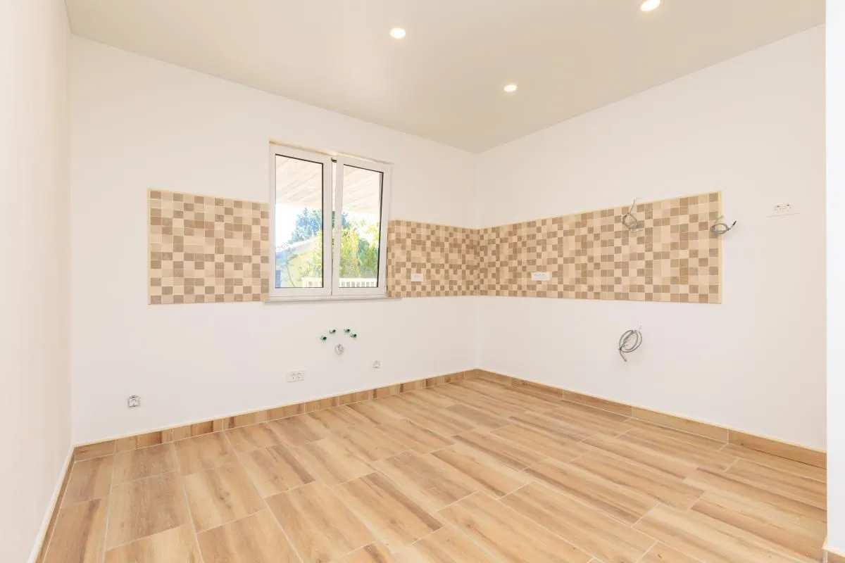Prodaja, kuća, 123m², Šušanj, Bar
