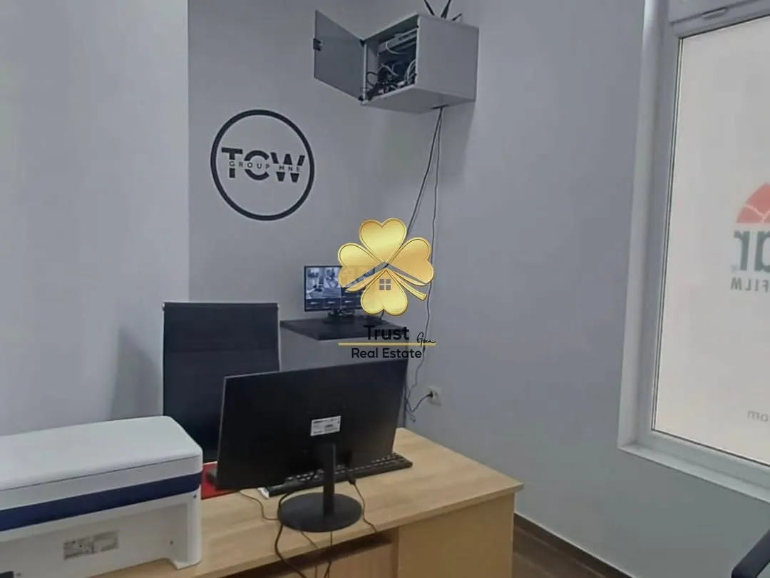 Rent, office space, 78m², Nikšić, Crna Gora