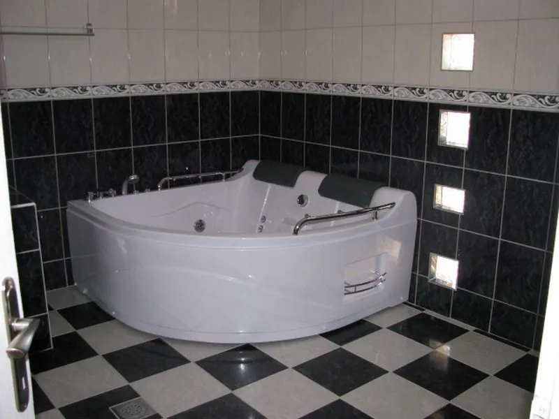 Sale, house, 384m², Utjeha, Bar