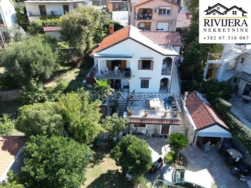 Prodaja, kuća, 190m², Dobrota, Kotor