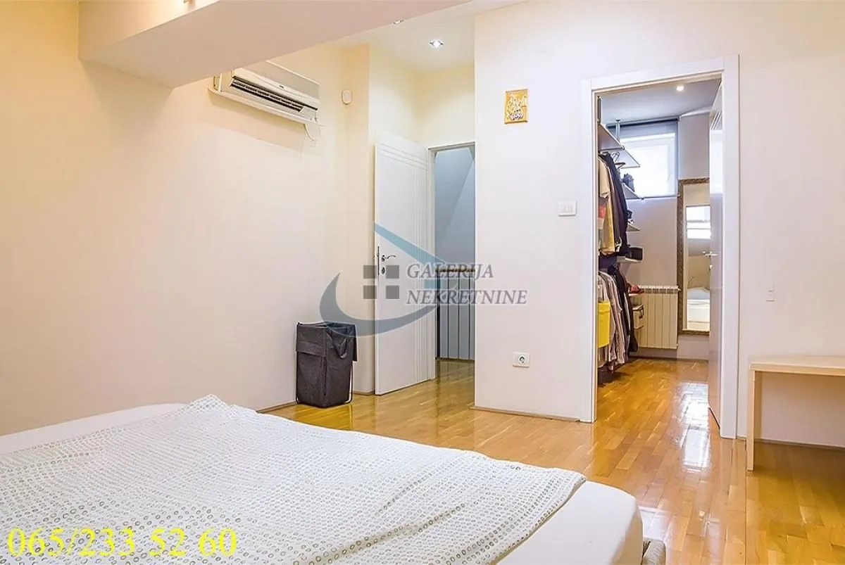 Prodaja, četvorosoban stan, 157m², Đeram Pijaca, Beograd