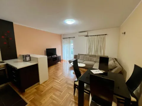 Prodaja, jednosoban stan, 46m², Zagorič, Podgorica