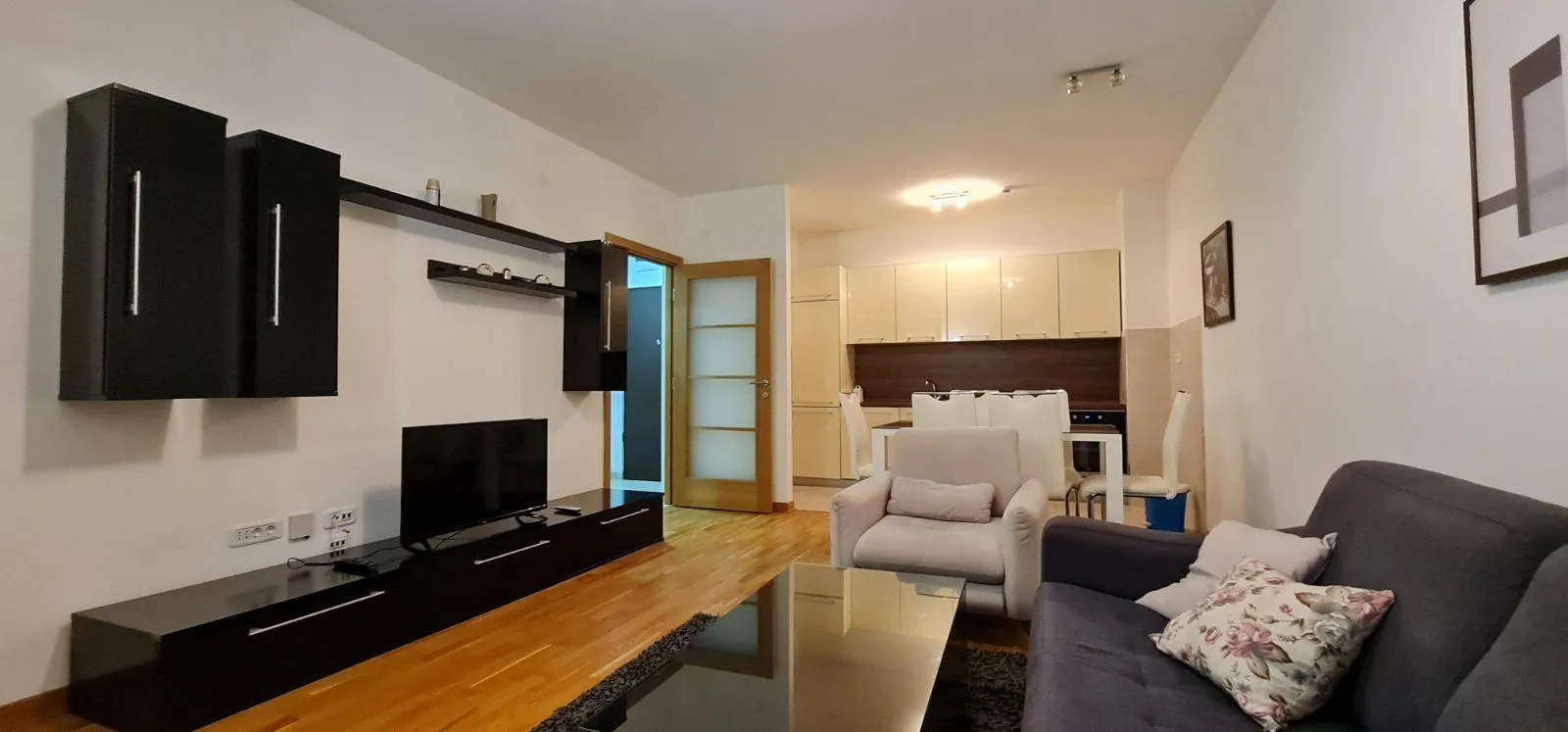 Rent, apartment, 68m², City Kvart, Podgorica
