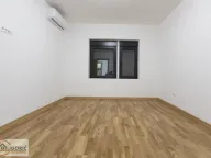 Prodaja, trosoban stan, 86m², Zemun Gardoš, Zemun Sve Podlokacije - image 8