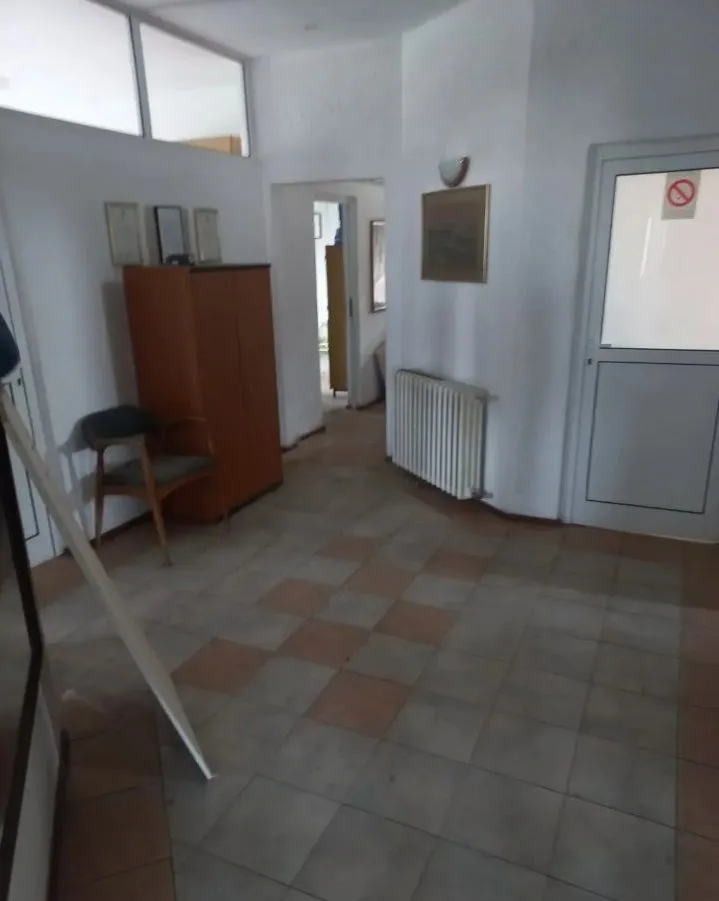 Sale, office space, 1310m², Baranda, Opovo