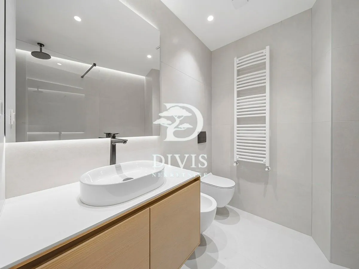 Rent, three bedroom apartment, 120m², Andrićev Venac, Beograd