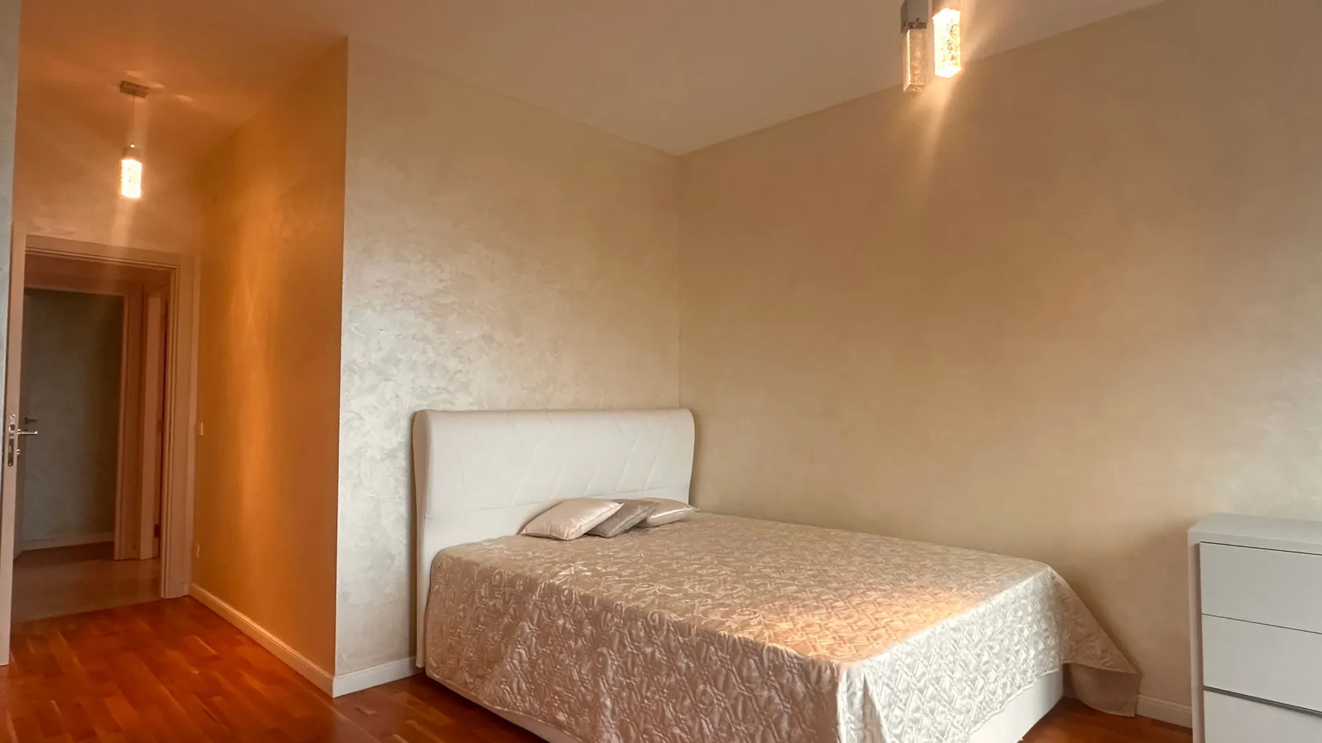 Prodaja, trosoban stan, 115m², Bečići, Budva