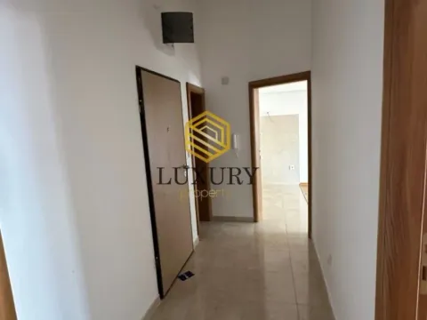 Prodaja, dvosoban stan, 60m², 1 maj, Podgorica - image 5