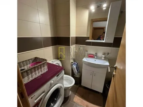 Izdavanje, jednosoban stan, 50m², Centar, Podgorica - image 5