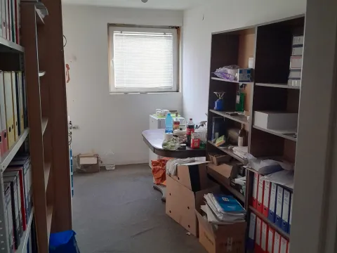 Rent, office space, 750m², Futog, Novi Sad Sve Podlokacije - image 9