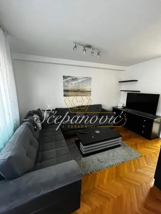 Prodaja, trosoban stan, 71m², Grbavica, Novi Sad Sve Podlokacije