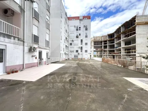 Prodaja, jednosoban stan, 44m², Ljubović, Podgorica - image 11