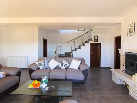 Sale, house, 392m², Prijeradi, Kotor - image 11