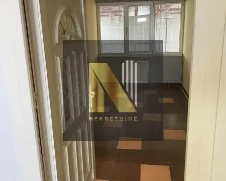 Rent, office space, 250m², Rumenka, Novi Sad Sve Podlokacije